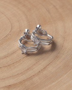 포즈 나사형귀찌