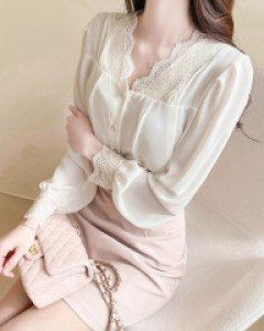 로시아 브이레이스 블라우스 a1313