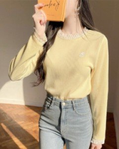나리 넥레이스 앤 자수레터링 티 a2805