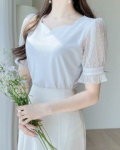 올리비 하트넥 도트 망사소매 티 a2389