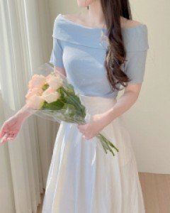 브리엔 내츄럴 쫀쫀한 오프숄더 니트 a2802