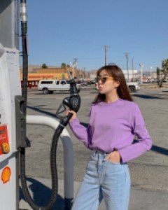 round long-sleeved tee