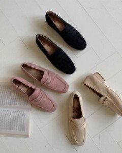 Suede penny loafer
