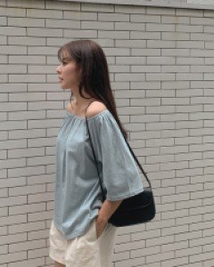 Round Shirring T-shirt