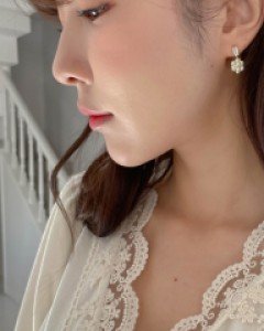 flower pearl earring