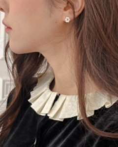 Flower mood pearl earring