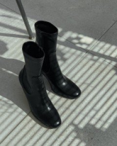 Round Span ankle boots