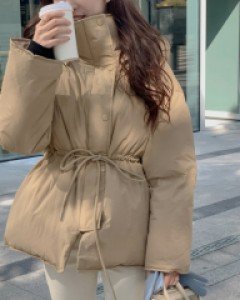 Hood string padding jumper