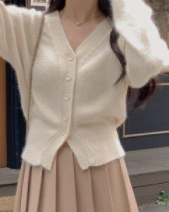Duel Angora button cardigan
