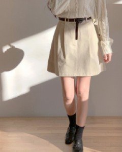 Taeri Pintuck Mini Skirt