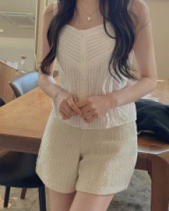 hug pin tuck bustier