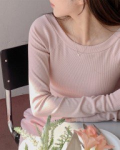 Date boat neck T-shirt