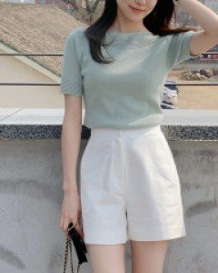 Slim Boat Neck Knit