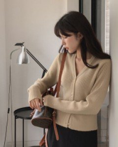 [Early Autumn 10%] Lucia button knit cardigan