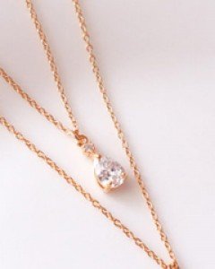 큐빅 드롭 레이어드 목걸이