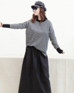 레이디 블랙 스트라이프 루즈핏 언밸런스 니트