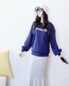 큐티걸 브런치 네이비 루즈핏 맨투맨