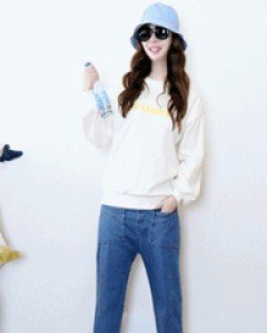 큐티걸 브런치 크림 루즈핏 맨투맨