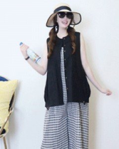 큐티 블랙 밑단 셔링 단추 박시한 린넨 베스트