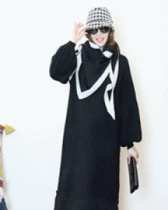 쉬즈 블랙 티어드 플리츠 쉬폰 V넥 니트 롱원피스