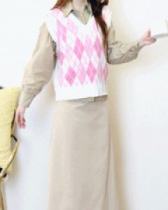 감성 로맨틱 베이지 프린세스 절개 라인셔링 퍼프 소매 블라우스