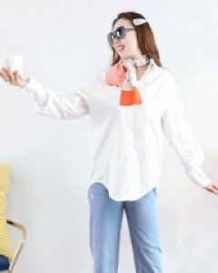 근사한 루즈핏 실루엣 화이트 더블 소매버튼백 주름 언밸런스 롱 셔츠