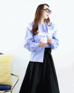파라다이스 블루 스트라이프 루즈핏 레이스 트리밍프릴 빅 카라 블라우스