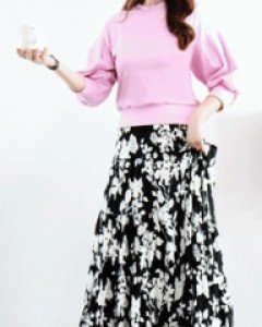 사랑느낌 블랙 플라워 티어드 밴딩 플레어 롱 스커트