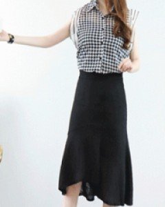 이자벨 블랙 앞트임 언밸런스 프릴 린넨밴딩 스커트