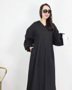 청순한 블랙 V넥 절개 루즈핏 풍성한 주름 벌룬소매롱 원피스