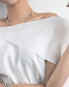 도오브 오프숄더 블라우스