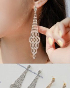 샹들리 큐빅은침 귀걸이