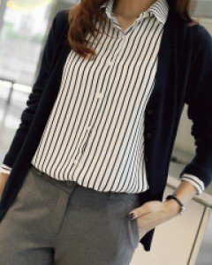 탑베이직 브이넥 가디건