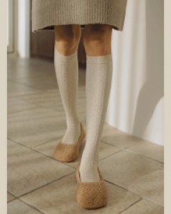 오늘도포근 꽈배기롱양말