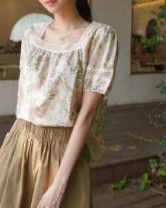 이퓨레이스 패턴블라우스