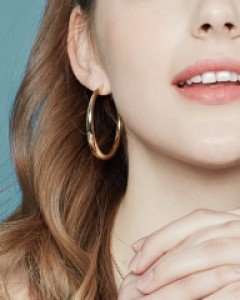 Holla Earrings [헤이즈 착용]
