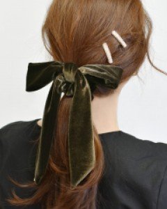 Lina_Velvet Scrunchie