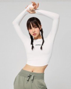 코튼라이크 핑거홀 롱슬리브 백아이보리