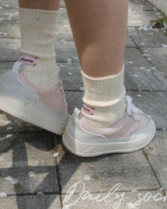 핑크 라벨 포인트 양말