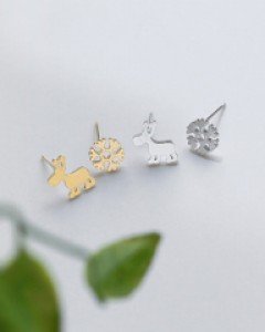 [은침] 눈꽃 루돌프 언발 귀걸이