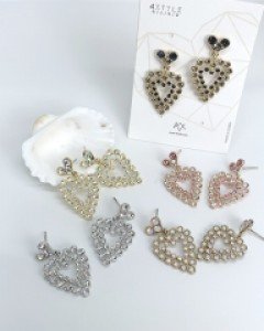 하트 인 하트 귀걸이