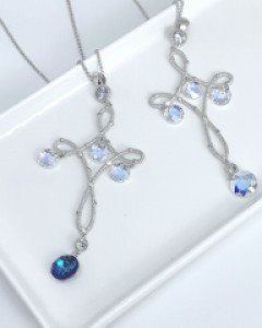 [스와로브스키] 크리스탈 돗트 크로스 롱 목걸이