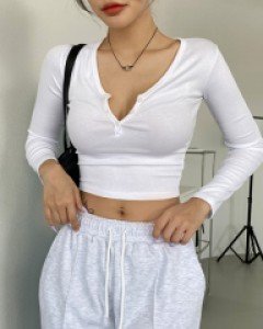 위너단추긴팔크롭티