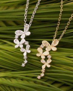 14K 18K 춤추는 나비 펜던트