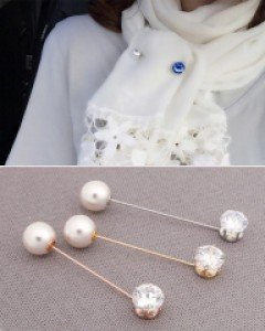 일자진주 왕큐빅 브로치