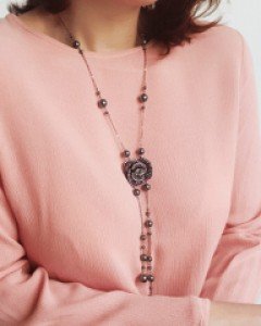 CN2100 흑볼 파베 장미 롱목걸이