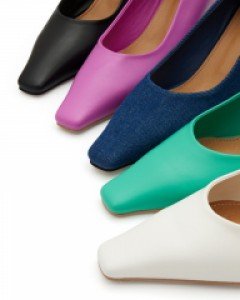 AR-3068 게뉴 스퀘어 미들힐 펌프스