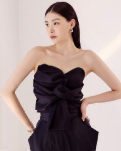 B9141 윈저 리본 꼬임 튜브탑 크롭 블라우스