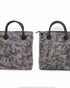 D2 매쉬8052크로스백