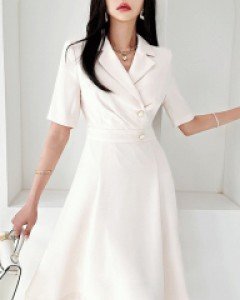 고트 카라 원피스